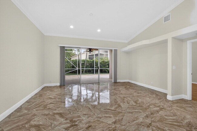 Building Photo - Beautiful & Spacious 3 Bedroom and 2 Bathroom with 2 Car garage and covered patio Home in West Pa...