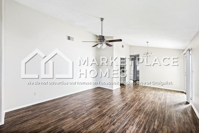 Building Photo - 12038 Stoney Crossing