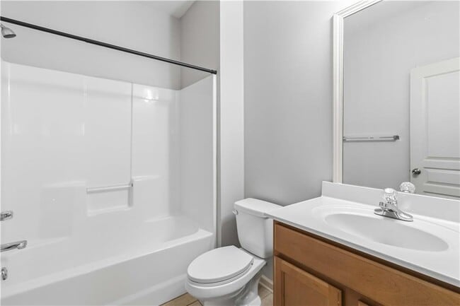 Building Photo - 5675 Falls Landing Dr