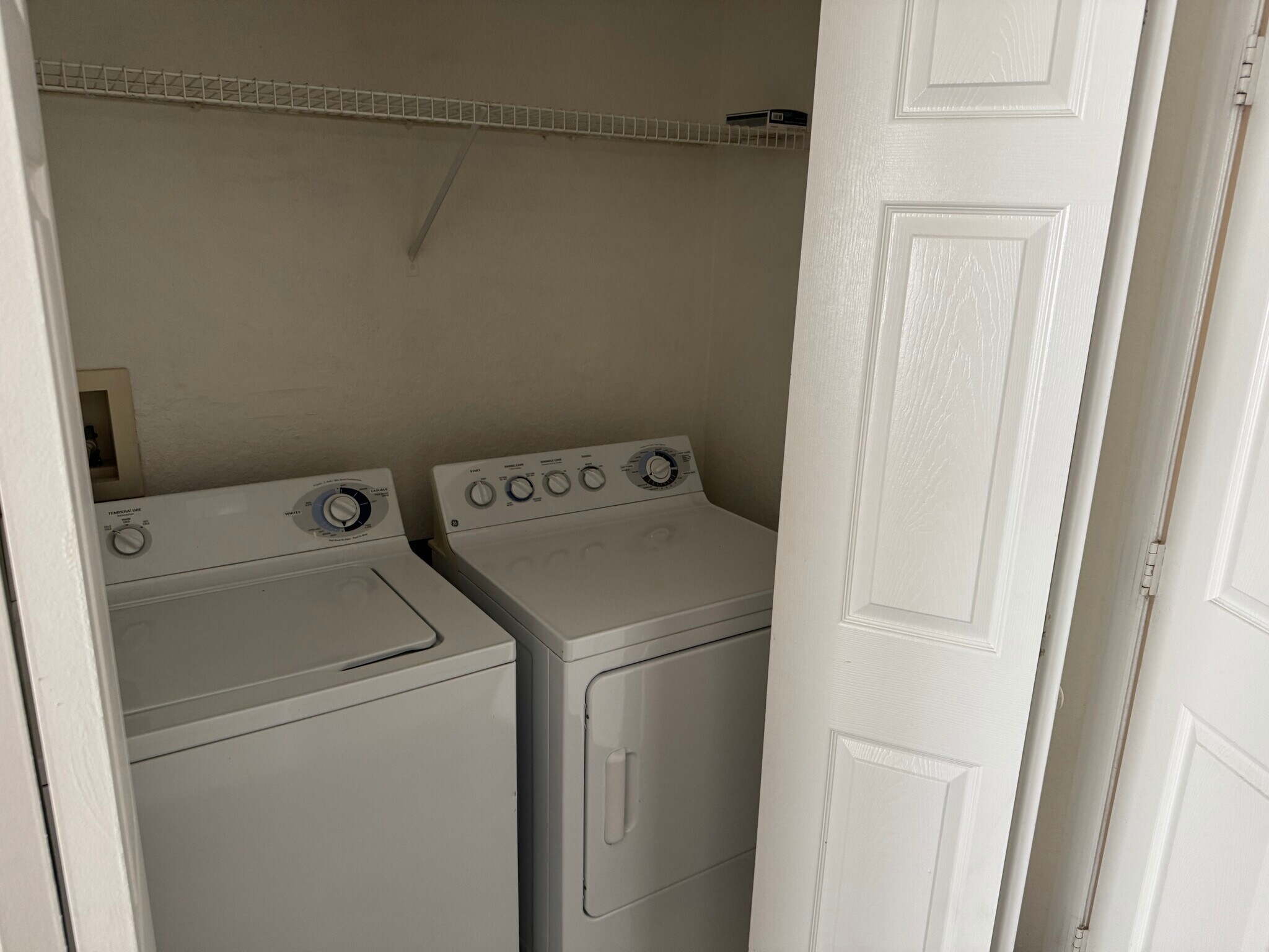 Building Photo - 18001 Richmond Pl Dr