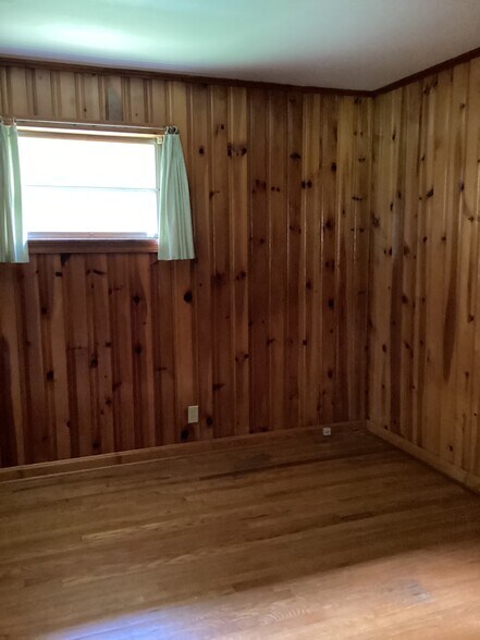 Bedroom 2 - 2679 Highway 105