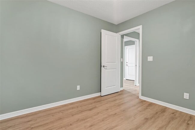 Building Photo - 1101 2nd St W