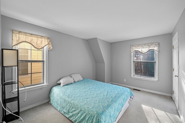 Building Photo - 709 Gazebo Cir