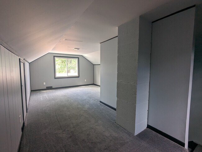 Master Bedroom - 18407 Lennane