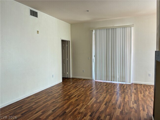 Building Photo - 43 E Agate Ave