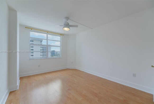 Building Photo - 1980 S Ocean Dr