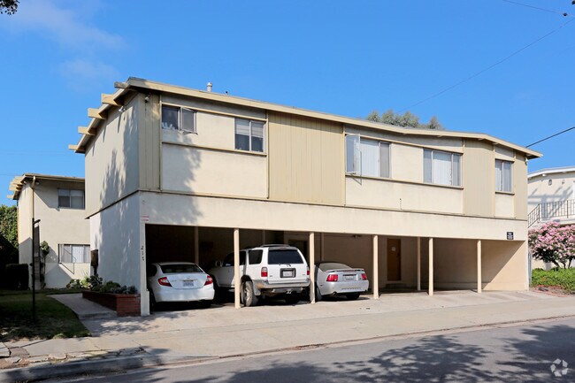 Building Photo - 11307 Isleta St