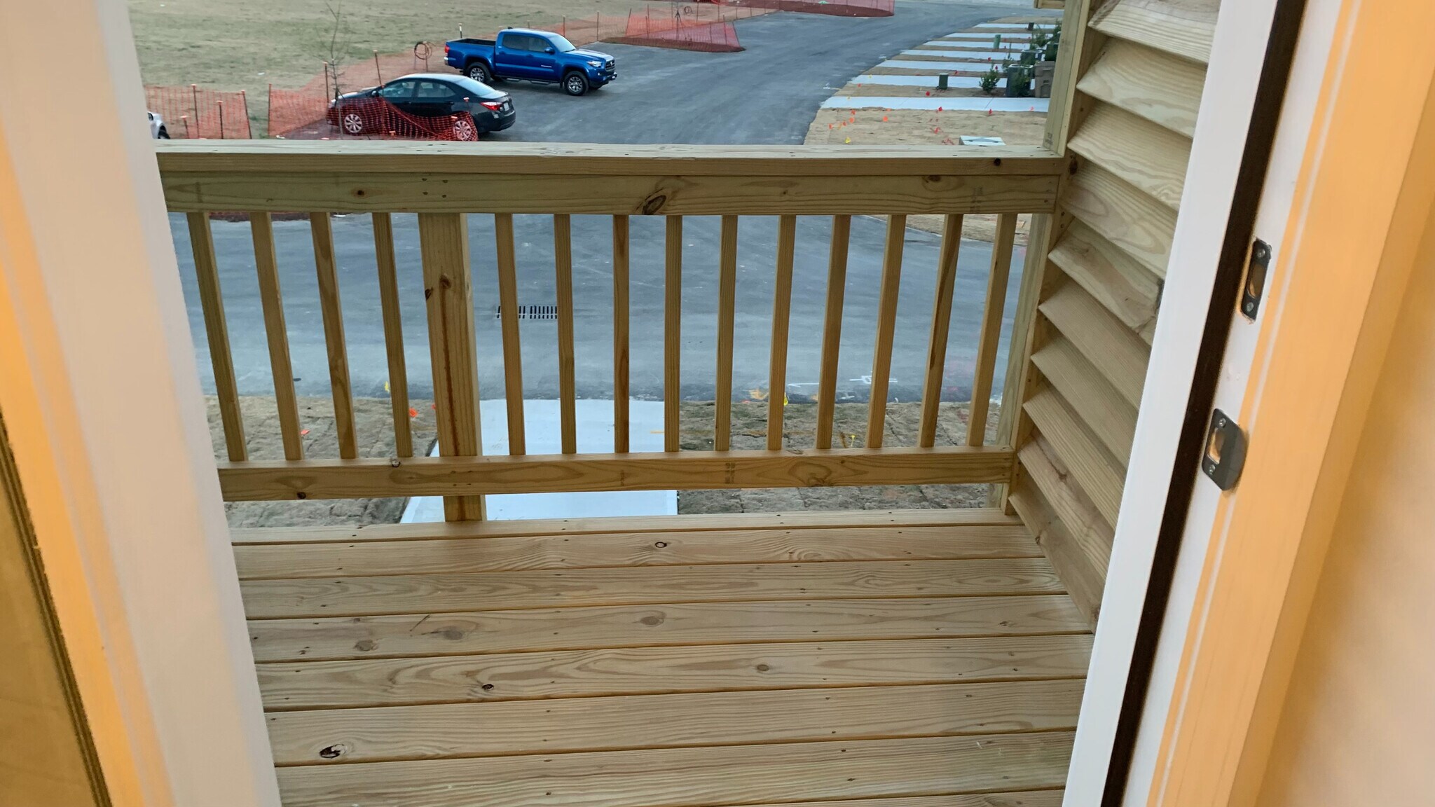 Building Photo - Room in Townhome on Summer Violet Ln