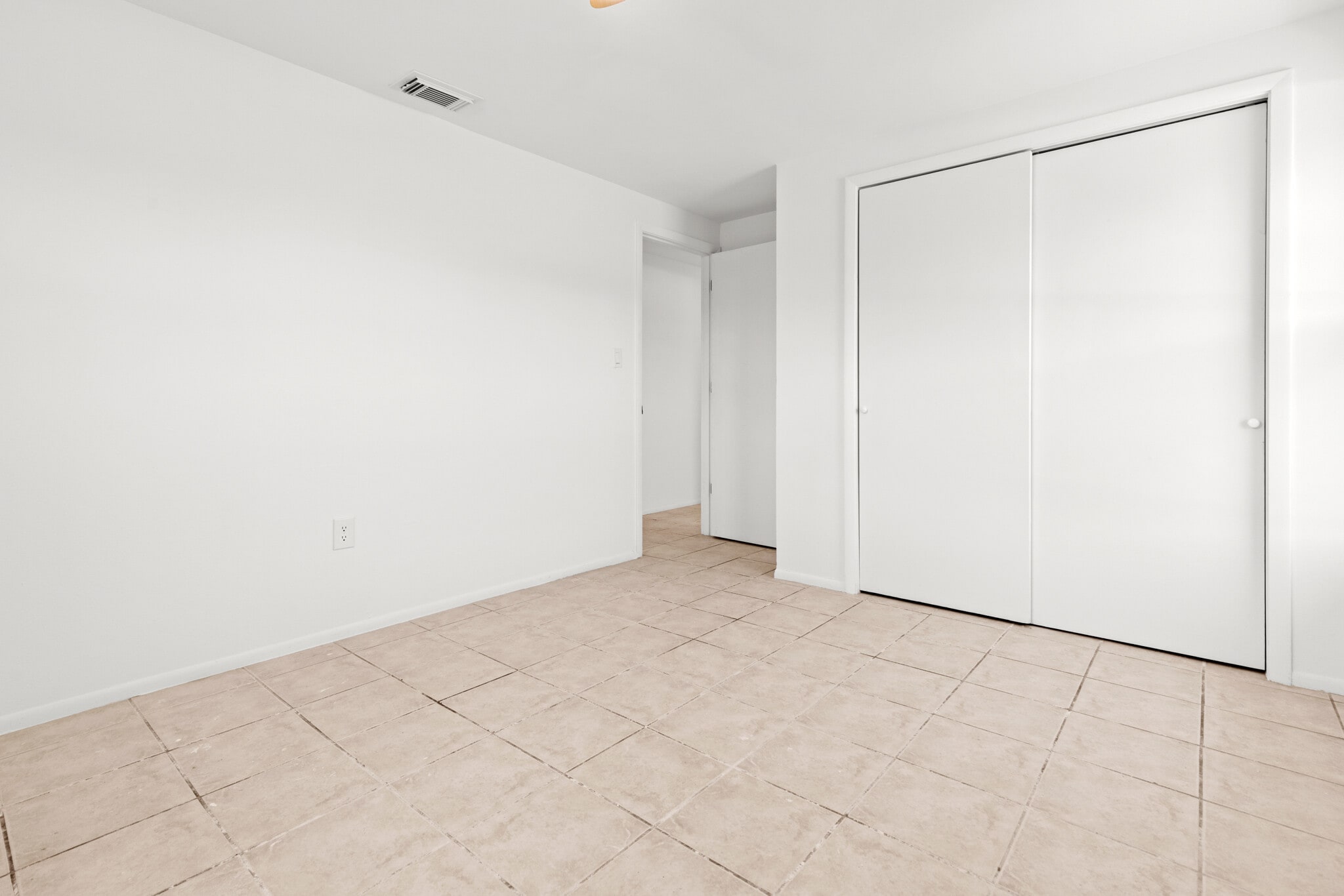 Building Photo - 1057 Tropical Ave NW