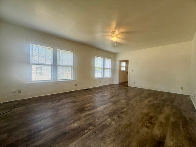 Building Photo - 605 Oak Park Dr