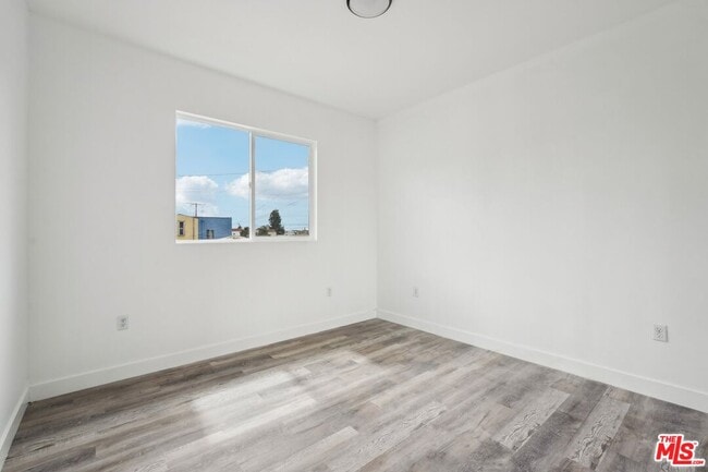 Building Photo - 2516 Malabar St