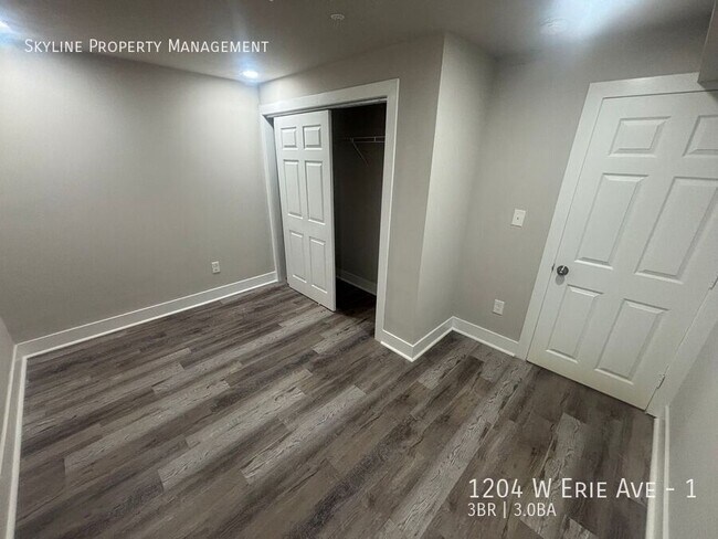 Building Photo - 1204 W Erie Ave