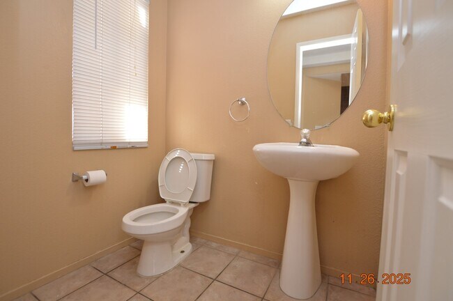 Building Photo - 10014 Hermit Rapids Ave