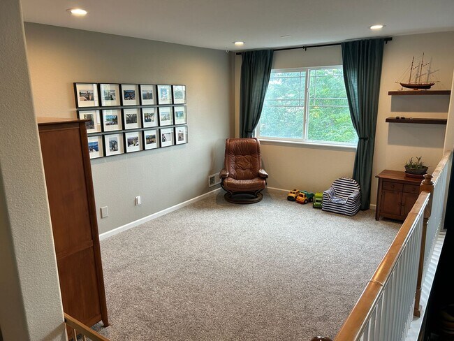 Building Photo - Incredible 4-bedroom Family Home with Fine Finishes and Private Spaces