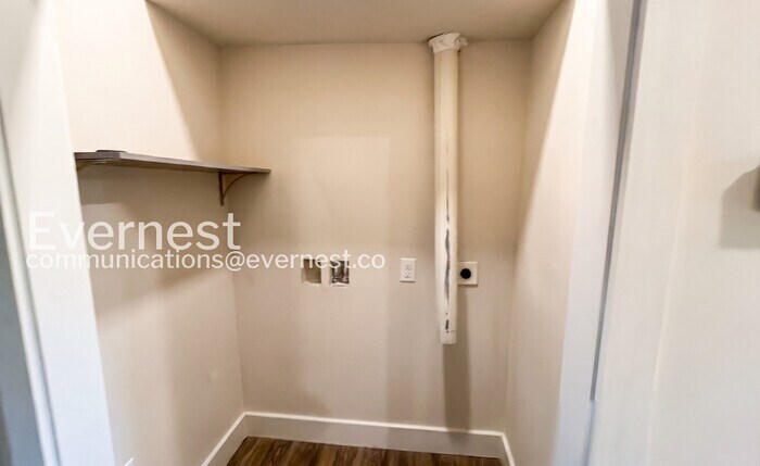 Building Photo - 5407 Hixson Pike