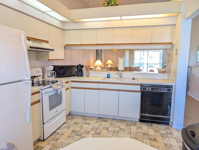 Building Photo - 4378 Madeira Ct