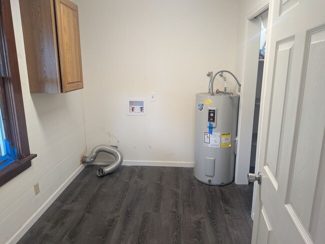 Building Photo - 1030 Fairmount Rd