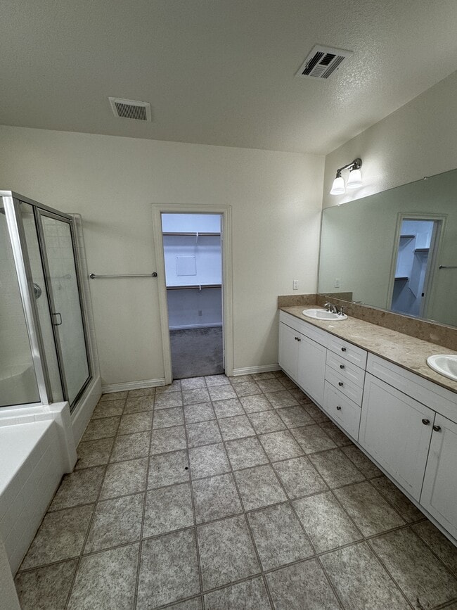 Building Photo - 9604 Prometheus Dr