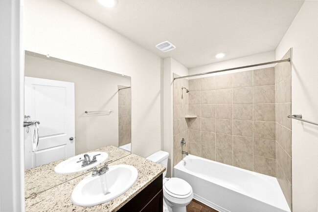 Building Photo - 2 Weeks FREE RENT with 12 Month Lease. 1 Month FREE with 18 Month Lease