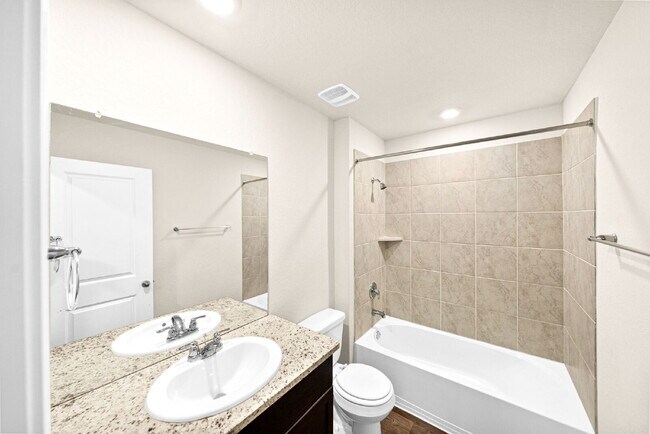 Building Photo - Charming 3-Bed 2 Bath Oasis with Amazing Amenities