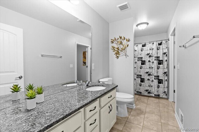 Building Photo - 49645 Hartwick Dr