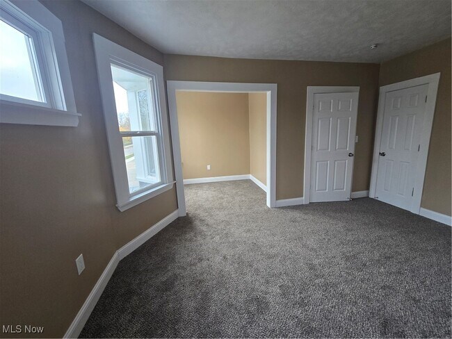 Building Photo - 2294 E 100th St