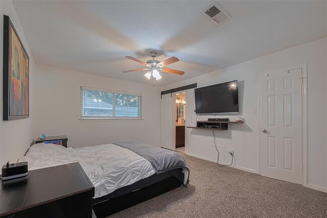 Building Photo - 12602 Westleigh Dr