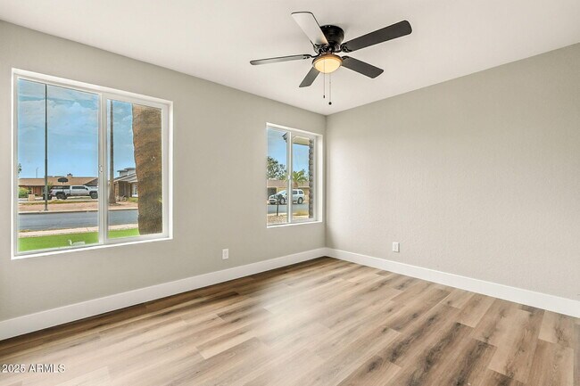 Building Photo - 3262 E Enid Ave