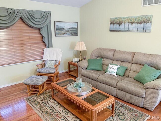 Building Photo - 1031 Buran Dr
