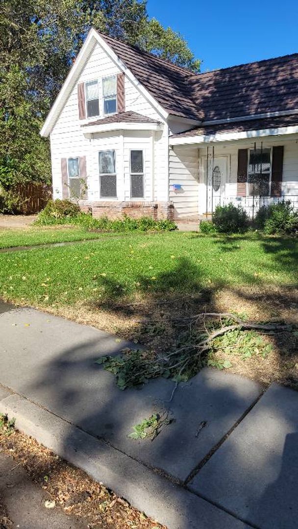 Building Photo - 4Bedroom/2Bath Home in Town of Susanville