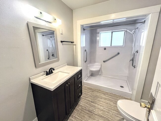 Building Photo - City Living, Cozy Vibes – Tacoma Retreat R...