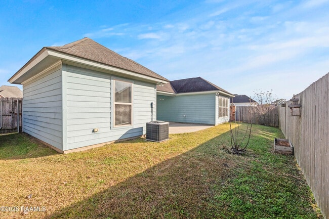 Building Photo - 110 Olivewood Dr