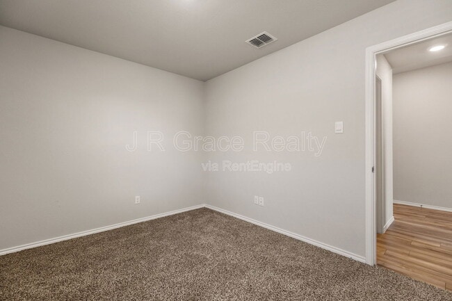 Building Photo - 6905 Guadalupe Rd