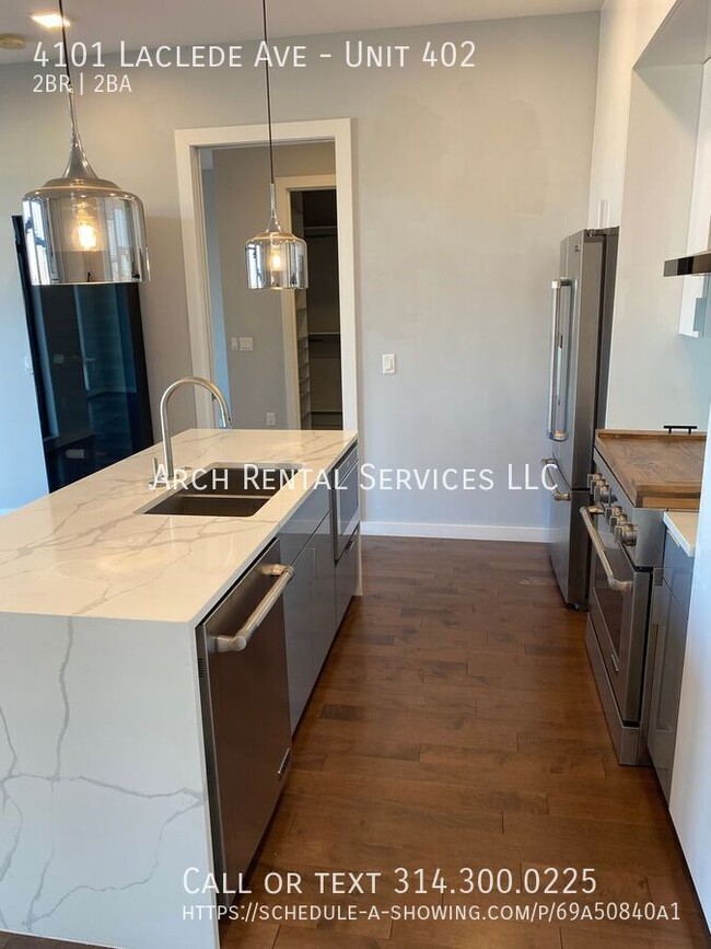 Building Photo - Beautiful CWE Condo with all the Amenities!