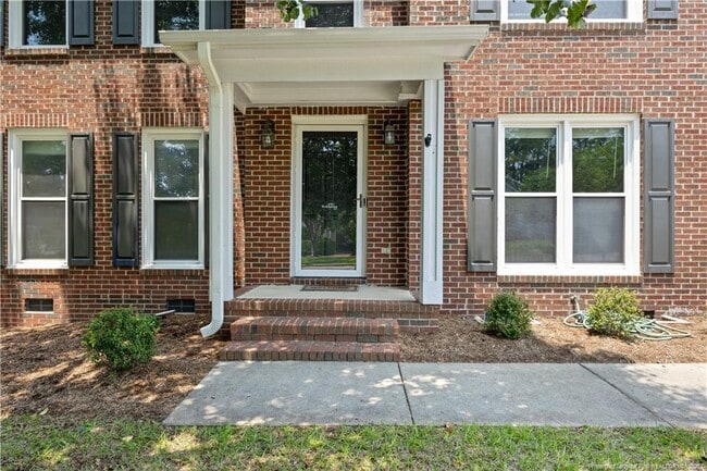 Building Photo - 3517 Gables Dr