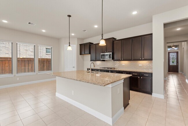 Building Photo - 4218 Davis Oak Dr