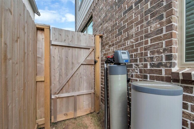 Building Photo - 6627 Jasper Valley Cir