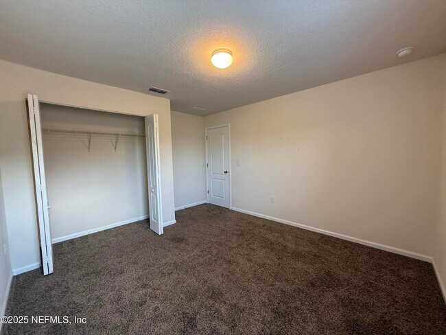 Building Photo - 2917 Buck Creek Pl