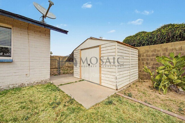 Building Photo - 4837 E Encanto St