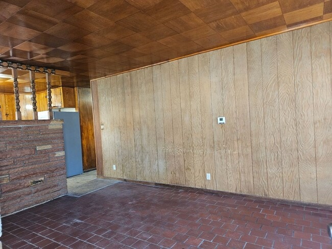 Building Photo - 316-317 S Vincent Ct