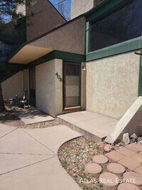 Building Photo - 408 Columbia Rd