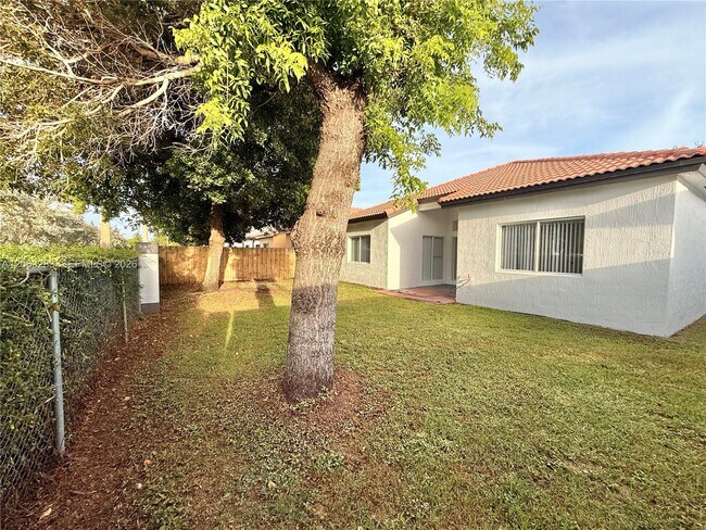 Building Photo - 13421 SW 280th Terrace
