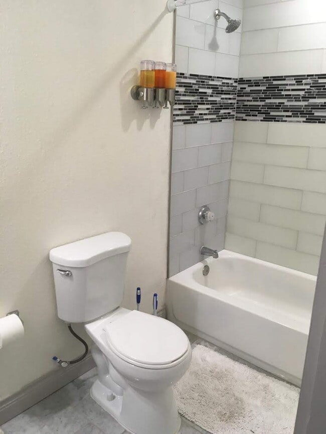 two full baths - 126 Cactus St