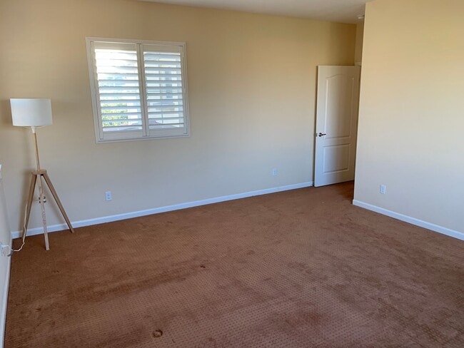 Building Photo - Beautiful 5 Bedroom, 3.5 Bath Mountain House Home W/ Office