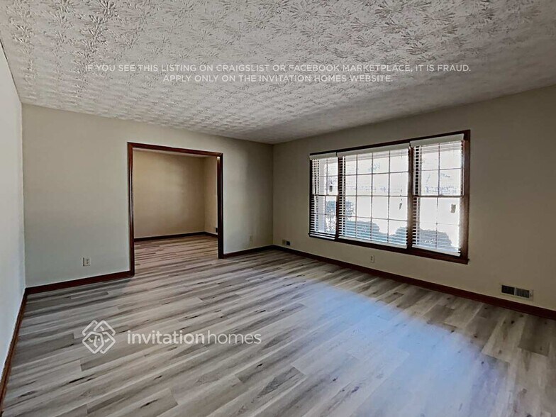 Building Photo - 542 Kenwood Rd