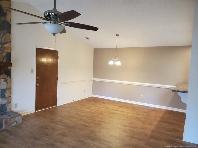 Building Photo - 1865 Tryon Dr