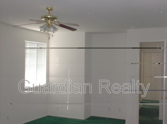 Building Photo - 5922 Hilmont St