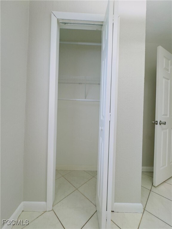 Building Photo - 913 Hudson Ave