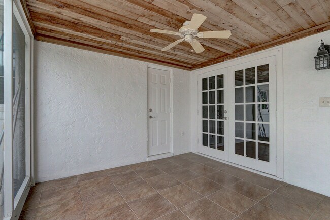 Building Photo - 5281 Jade Cir