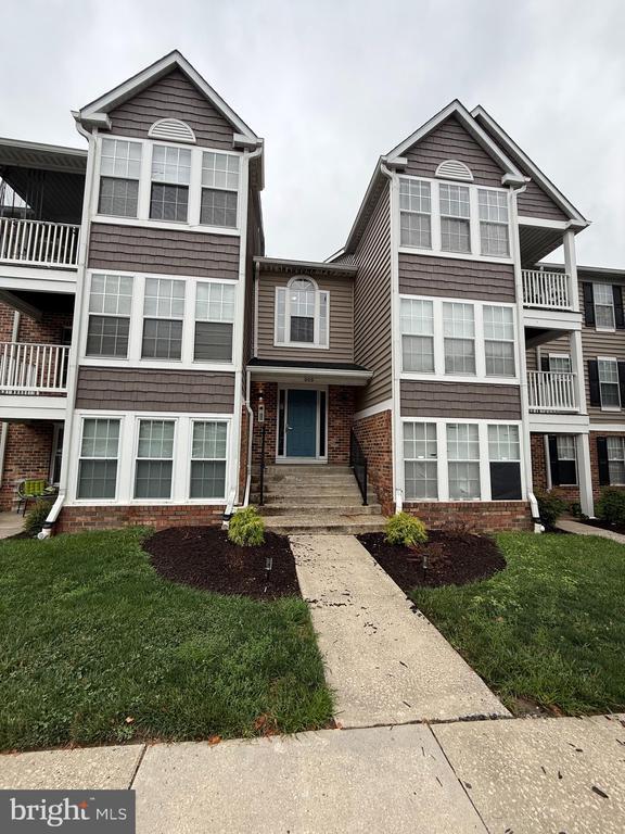Building Photo - 900 Cedar Crest Ct N